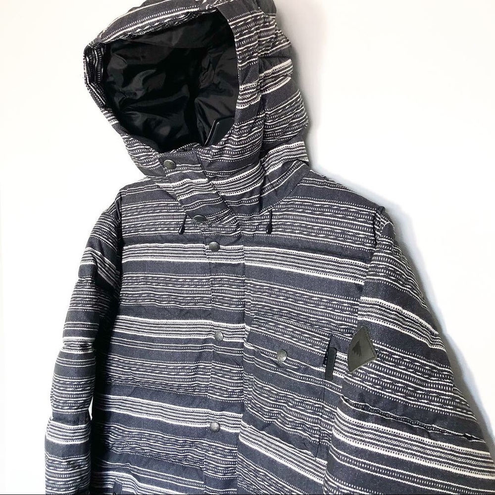 Burton Padding Jacket Pre Owned - image 2